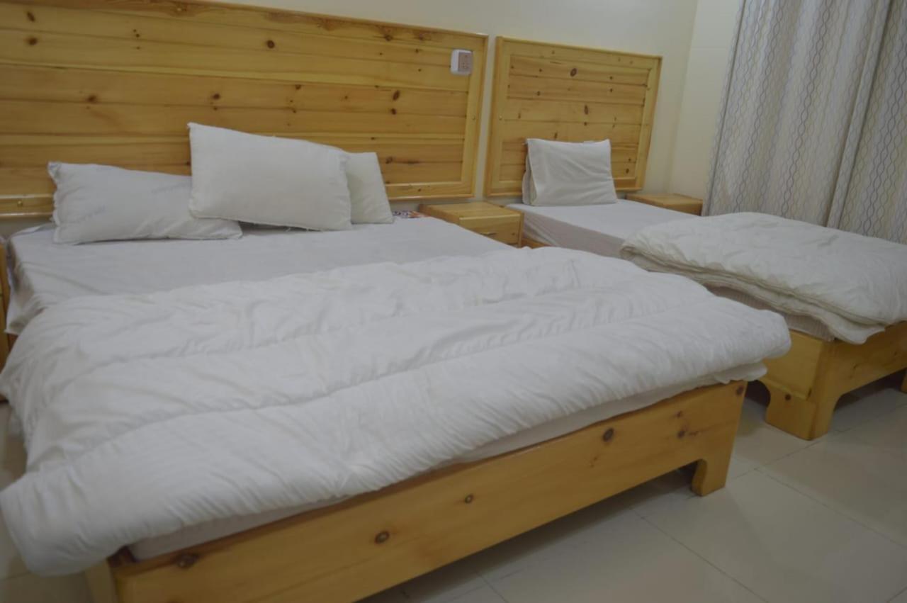 F R Darya E Swat Hotel Saidu Sharif Номер фото