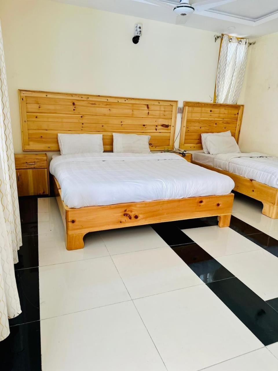 F R Darya E Swat Hotel Saidu Sharif Экстерьер фото